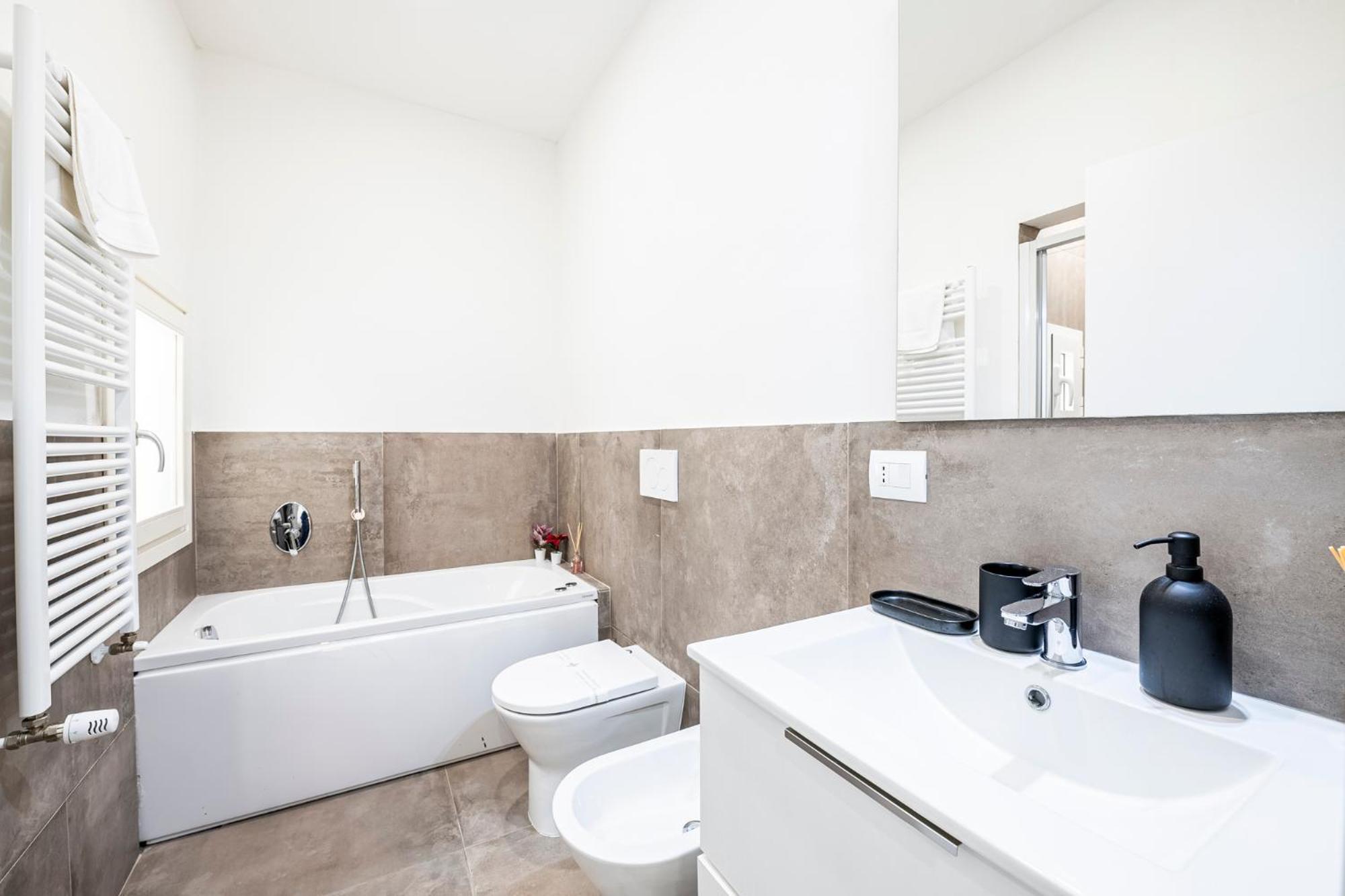 10 Minuti Duomo - Double Suite Con Idromassaggio Florence Exterior photo